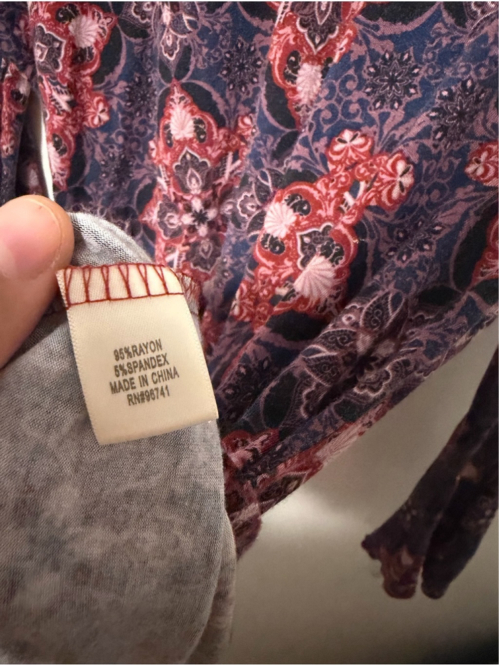 Trueself Floral Bell Sleeve Blouse in Blue & Red Size Large - Picture 5 of 5